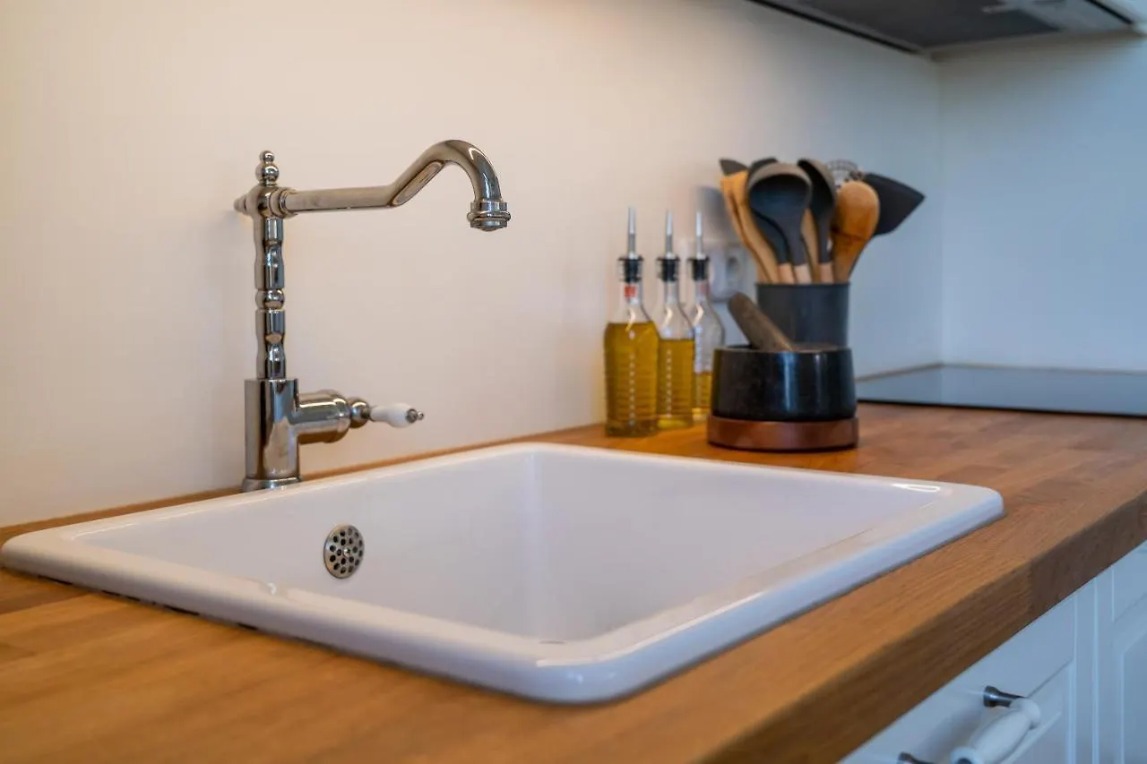 Apartment Koenig Albert Residenz Nahe Bmw , Porsche , Dhl Und Messe Leipzig Deutschland